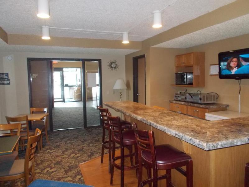 Boarders Inn And Suites By Cobblestone Hotels - Ripon Exterior foto